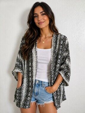 Adrienne Black & White Snake-Print Open Short Sleeve Kimono, OS